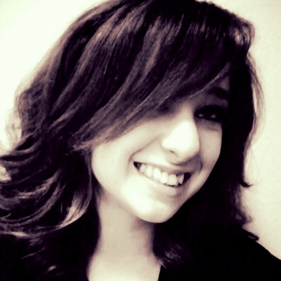 Meet your Posher, Kristen - Picture 1 of 1